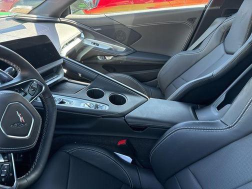 2026 Chevrolet Corvette Stingray w/1LT