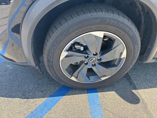 Super Black 2025 Nissan Rogue SV