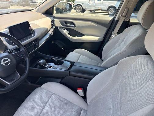 Super Black 2025 Nissan Rogue SV