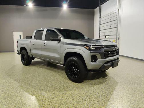 Sterling Gray Metallic 2026 Chevrolet Colorado LT