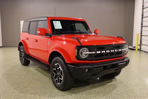 2023 Ford Bronco Base