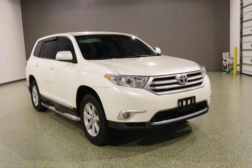 Blizzard Pearl 2013 Toyota Highlander SE