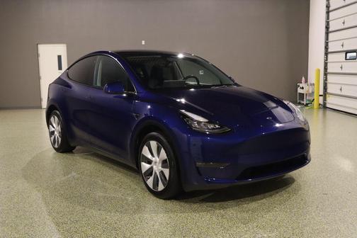 Blue 2022 Tesla Model Y Long Range Dual Motor All-Wheel Drive