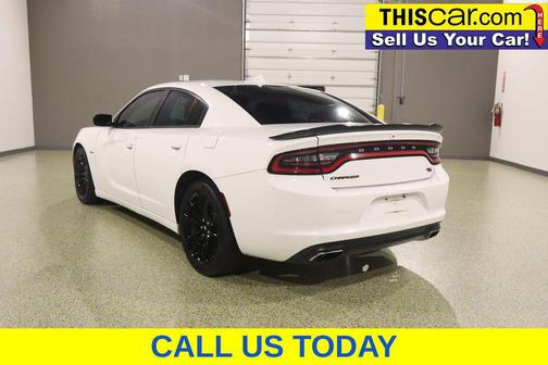 White 2017 Dodge Charger R/T
