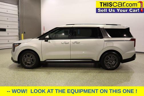 2025 Kia Carnival SX