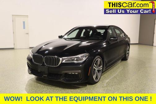 Black Sapphire Metallic 2019 BMW 750 I