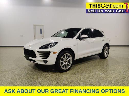 White 2018 Porsche Macan Macan