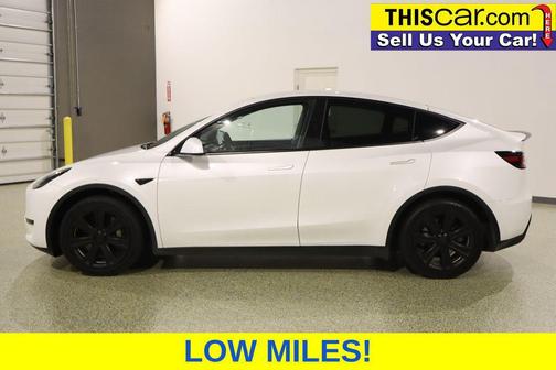 Off White 2023 Tesla Model Y Long Range Dual Motor All-Wheel Drive