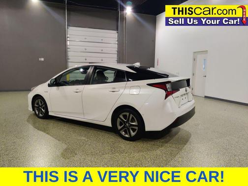 Blizzard Pearl 2019 Toyota Prius XLE