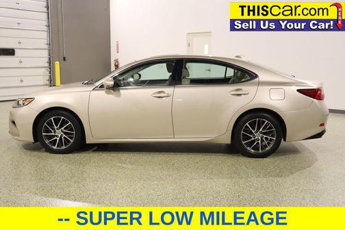 Beige 2017 Lexus ES 350 Base