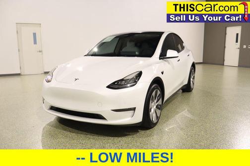 Off White 2022 Tesla Model Y Long Range Dual Motor All-Wheel Drive