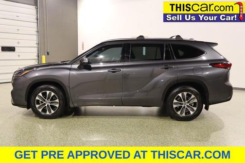 Gray 2021 Toyota Highlander XLE