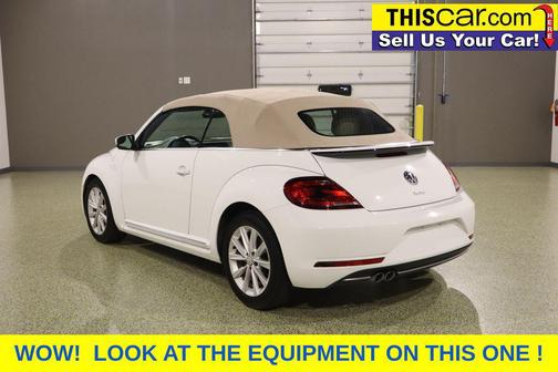 White 2019 Volkswagen Beetle 2.0T SE