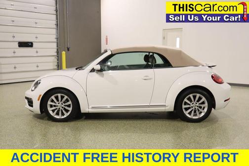White 2019 Volkswagen Beetle 2.0T SE