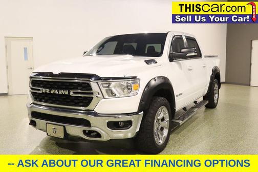 Bright White Clearcoat 2022 RAM 1500 Big Horn/Lone Star