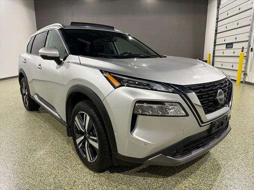 2022 Nissan Rogue SL