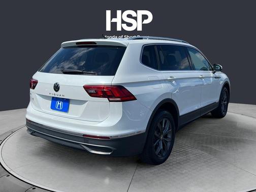 Opal White Pearl Effect 2023 Volkswagen Tiguan 2.0T SE