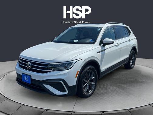Opal White Pearl Effect 2023 Volkswagen Tiguan 2.0T SE