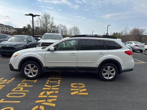 Satin White Pearl 2014 Subaru Outback 2.5i Limited
