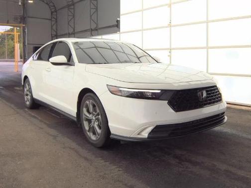 Platinum White Pearl 2023 Honda Accord EX