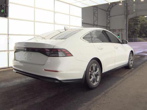 Platinum White Pearl 2023 Honda Accord EX