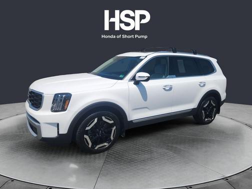 Glacial White Pearl 2024 Kia Telluride S