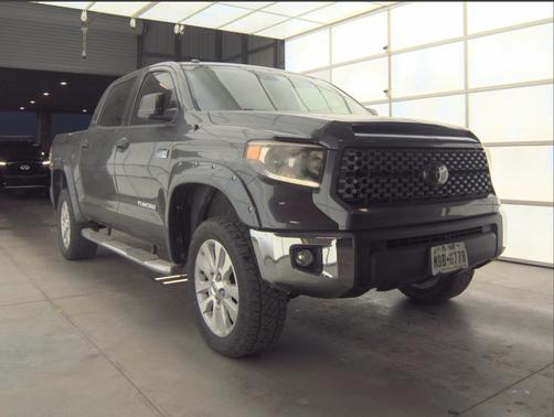 Magnetic Gray Metallic 2018 Toyota Tundra SR5