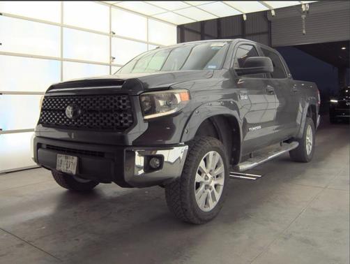 Magnetic Gray Metallic 2018 Toyota Tundra SR5