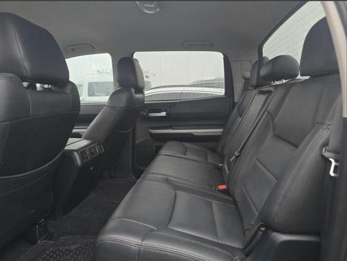 Magnetic Gray Metallic 2018 Toyota Tundra SR5