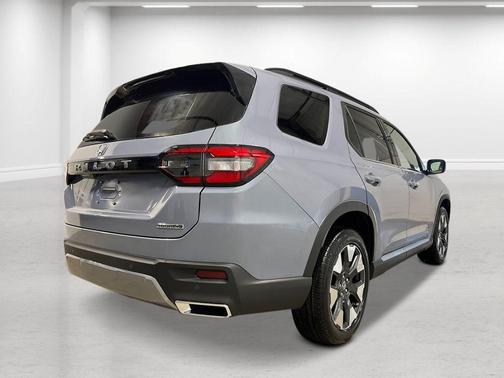 Gray 2026 Honda Pilot Touring