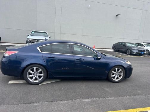 Still Night Pearl 2014 Acura TL Technology