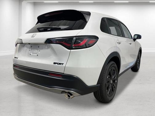 Platinum White Pearl 2027 Honda HR-V Sport