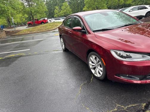 Velvet 2016 Chrysler 200 S