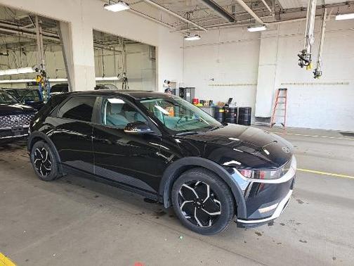 Black 2024 Hyundai IONIQ 5 SEL