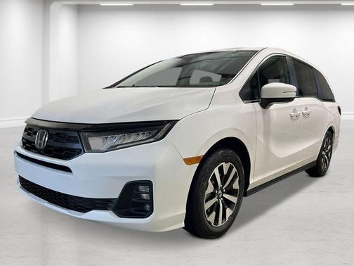 Platinum White Pearl 2026 Honda Odyssey EX-L