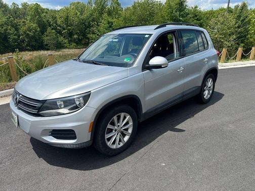Reflex Silver Metallic 2017 Volkswagen Tiguan Limited 2.0T S