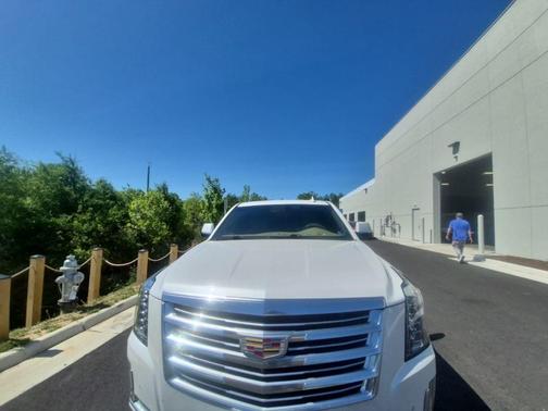 Crystal White 2019 Cadillac Escalade Platinum