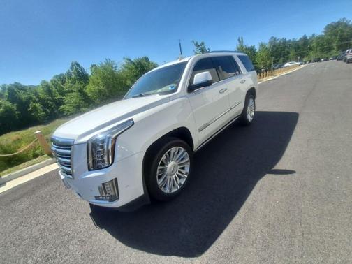 Crystal White 2019 Cadillac Escalade Platinum