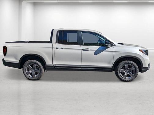 Platinum 2026 Honda Ridgeline TrailSport