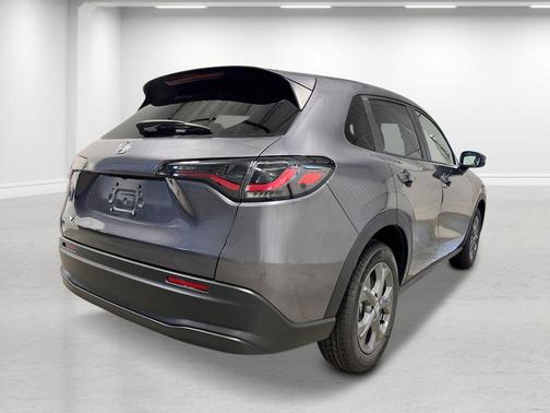 Modern Steel Metallic 2027 Honda HR-V LX
