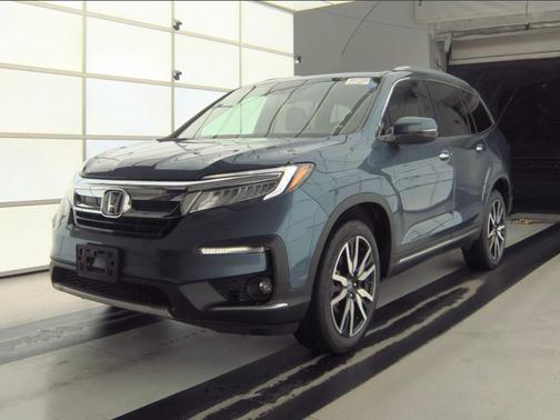 2022 Honda Pilot Touring 7-Passenger