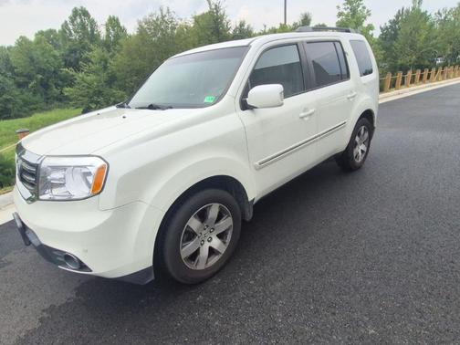 White Diamond Pearl 2014 Honda Pilot Touring