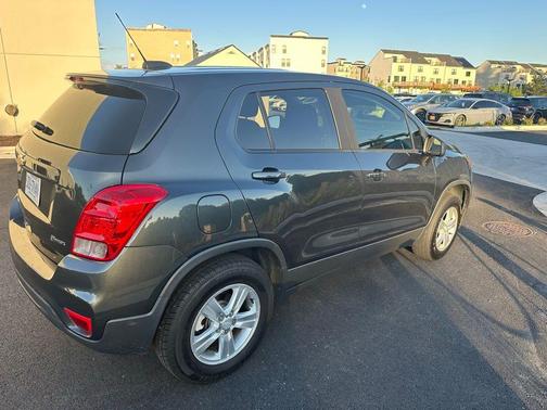 Nightfall Gray Metallic 2019 Chevrolet Trax LS