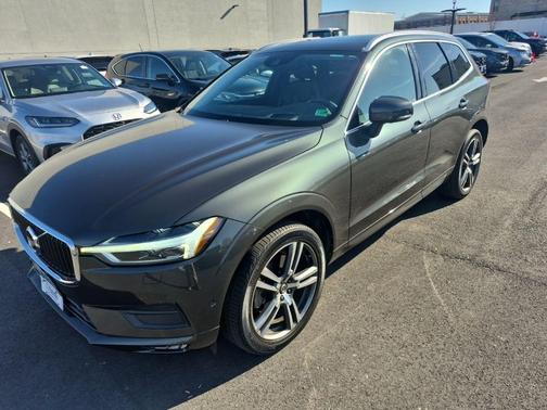 2018 Volvo XC60 T6 Momentum
