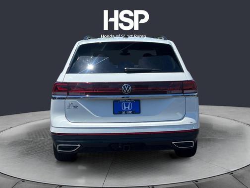 Pure White 2025 Volkswagen Atlas 2.0T SE w/Technology