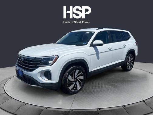 Pure White 2025 Volkswagen Atlas 2.0T SE w/Technology