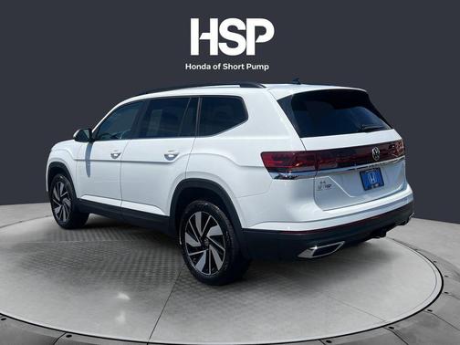 Pure White 2025 Volkswagen Atlas 2.0T SE w/Technology