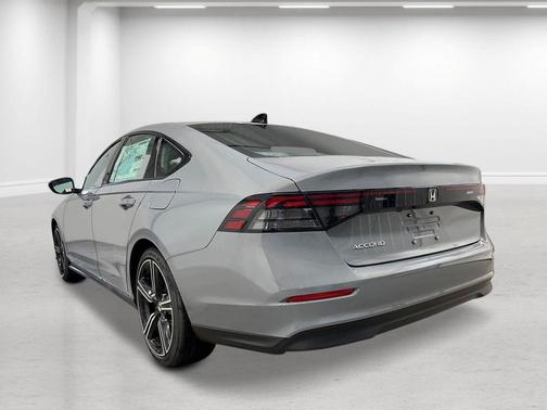 Urban Gray Pearl 2026 Honda Accord SE