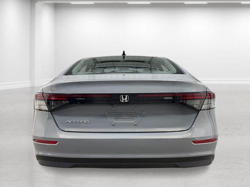 Urban Gray Pearl 2026 Honda Accord SE