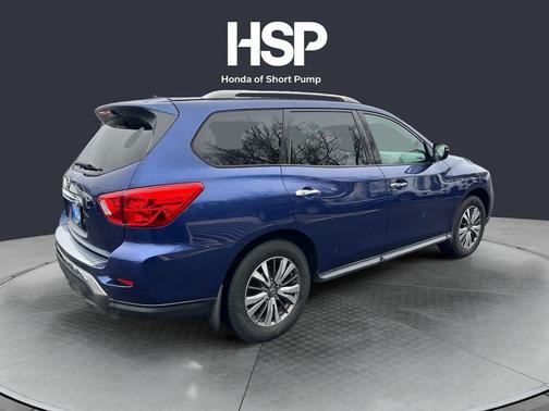 2017 Nissan Pathfinder S